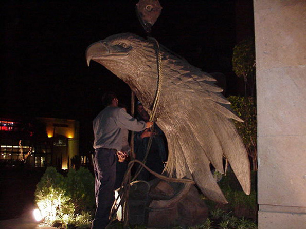 Águila G. Acción